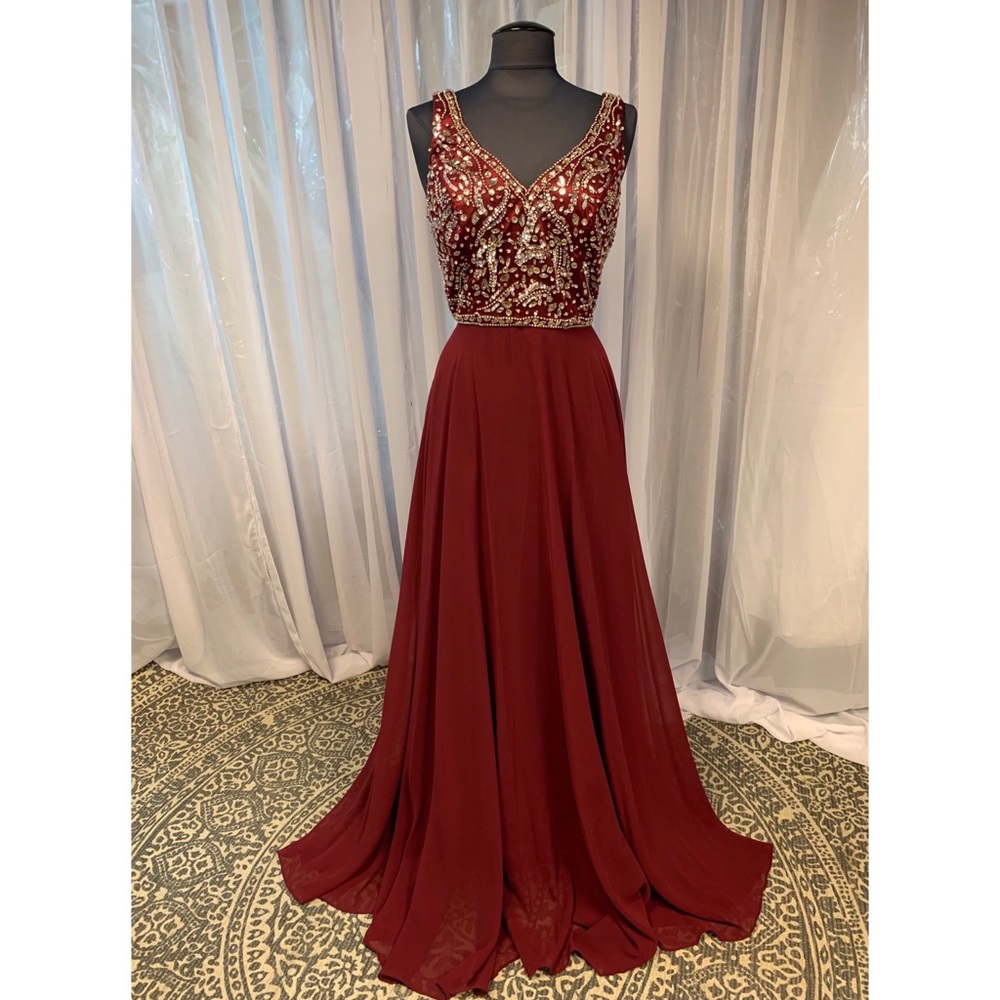 BEAUTIFUL WINE COLORED GOWN